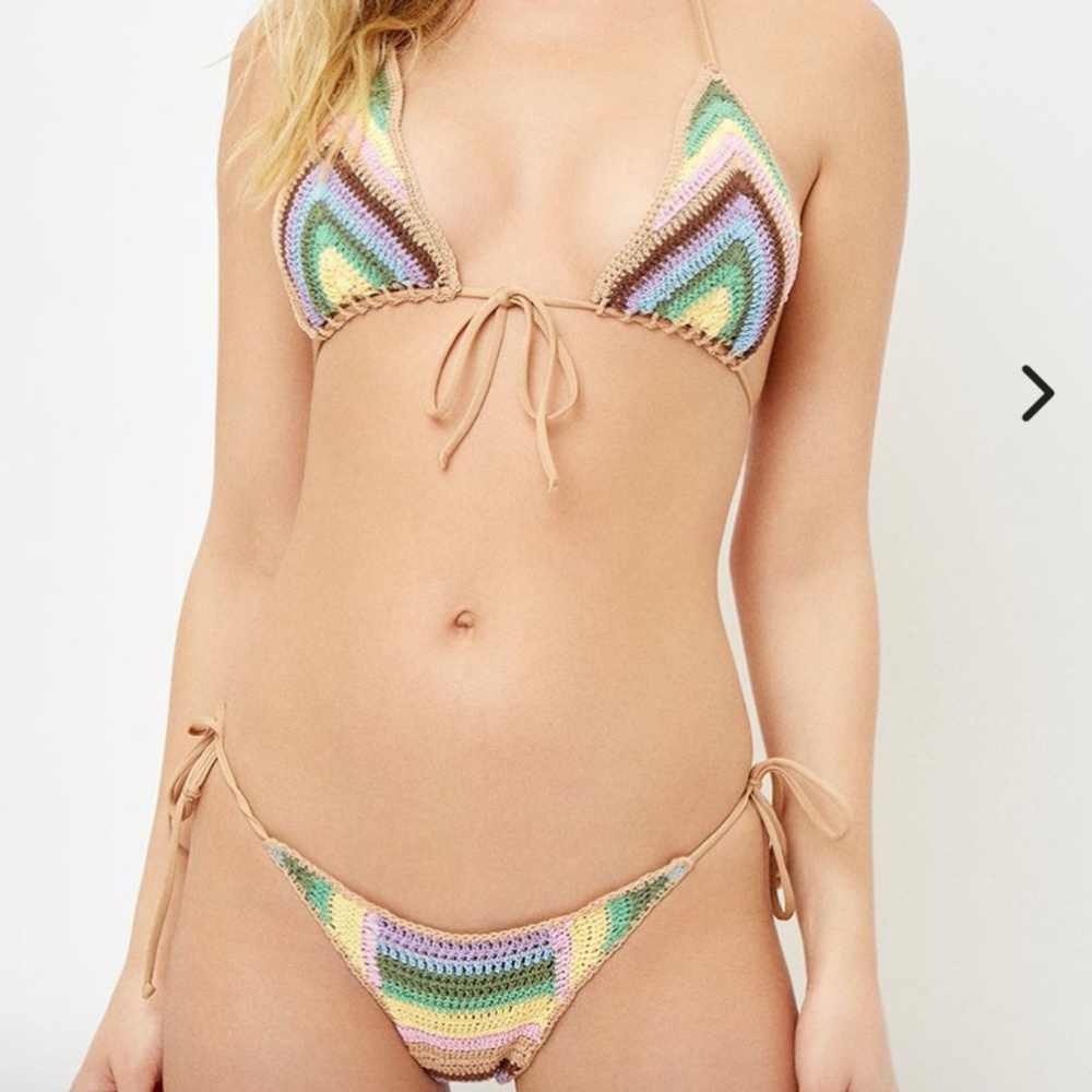 Frankies Bikinis - Rainbow Crochet